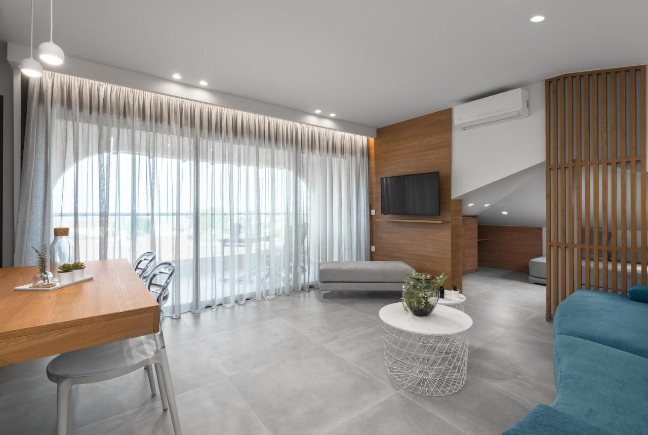 Pola'S Loft Daire Ierissos Dış mekan fotoğraf