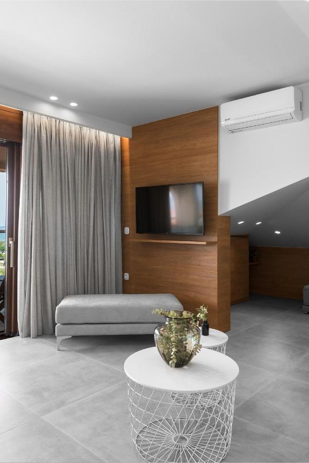 Pola'S Loft Daire Ierissos Dış mekan fotoğraf