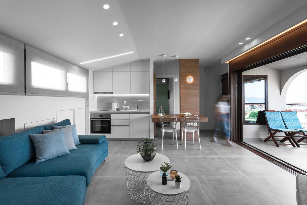 Pola'S Loft Daire Ierissos Dış mekan fotoğraf